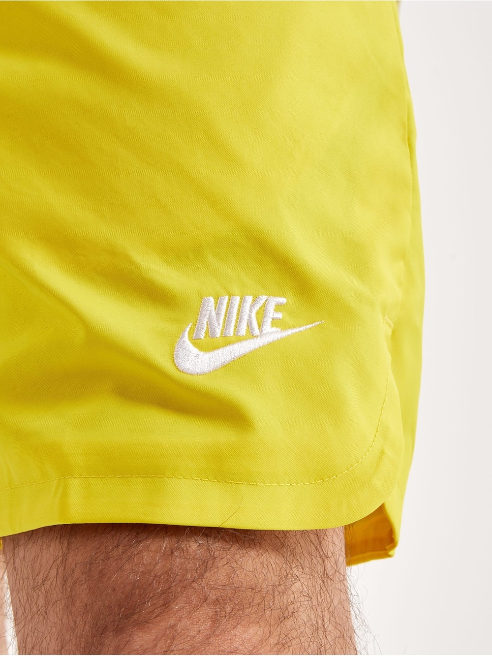 Nike $50 Yellow Men's Athletic Shorts XL - Picture 12 of 12